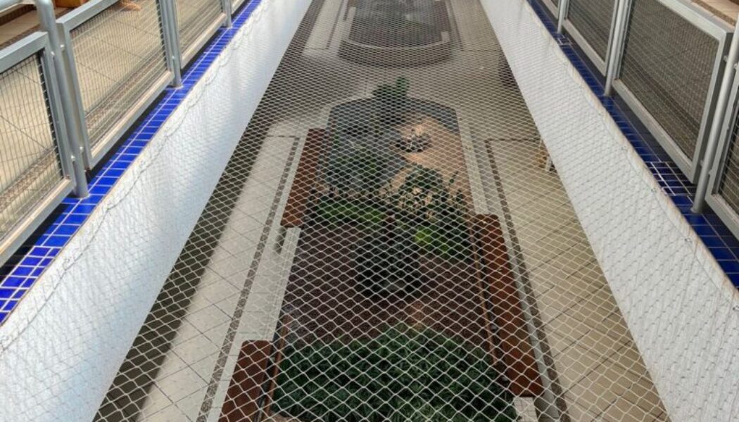 Redes e telas de proteção para shoppings